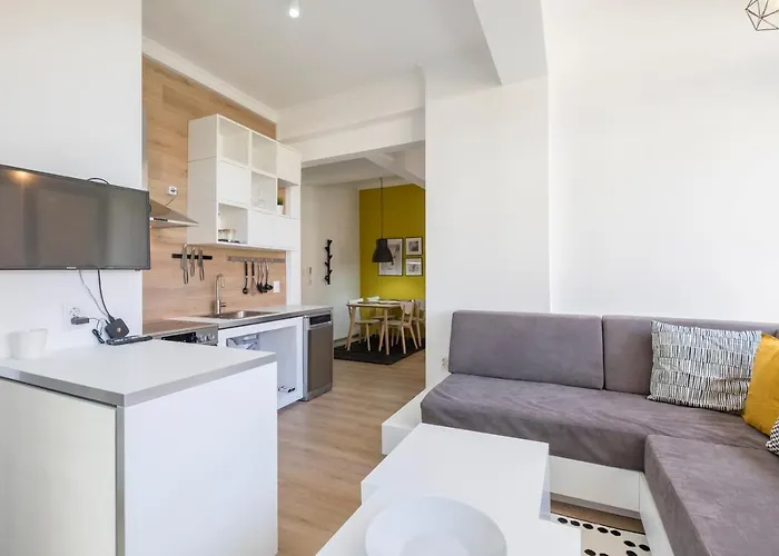 Bluewaveplace - Contemporary Home In Center Of Sofia